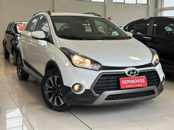 HYUNDAI HB20X 1.6 16V STYLE FLEX 4P MANUAL